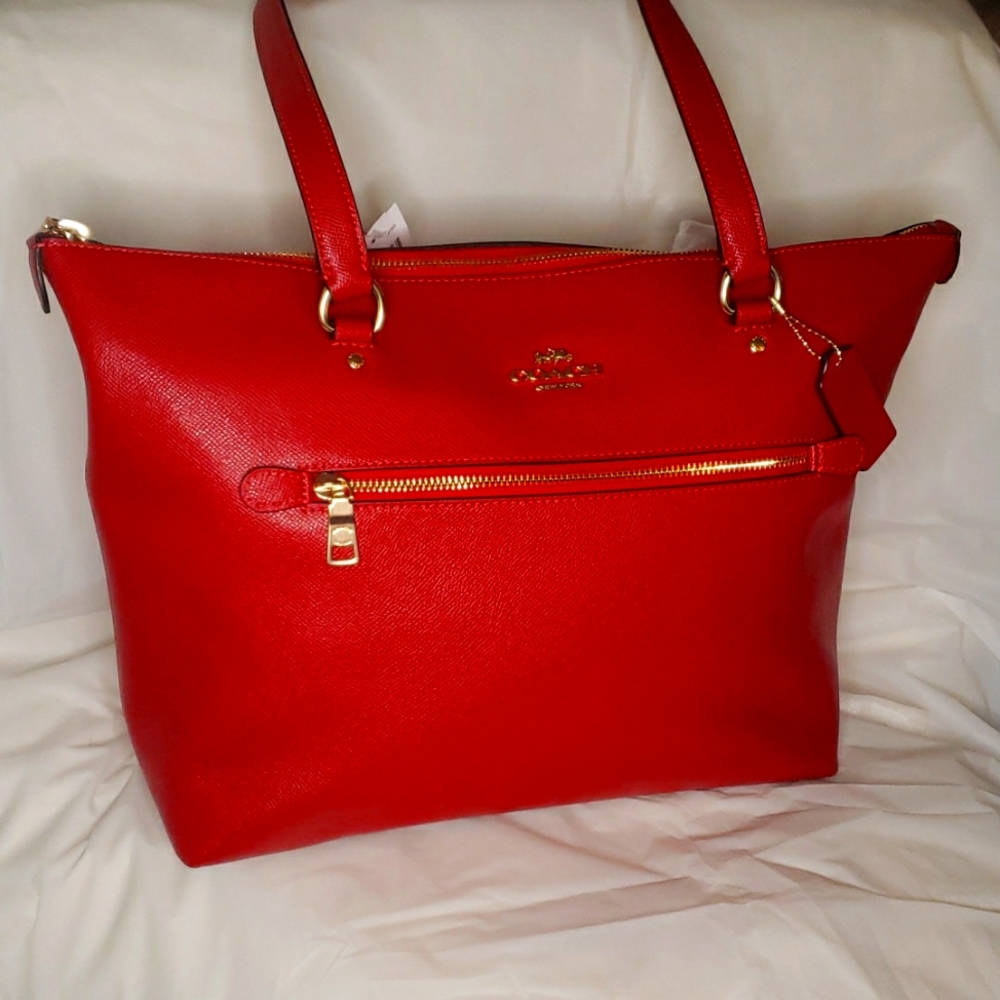 Coach lg  Tote Red